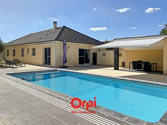 Prémilhat 03410 Achat / Vente maison 5 pièces t5 piscine jardin