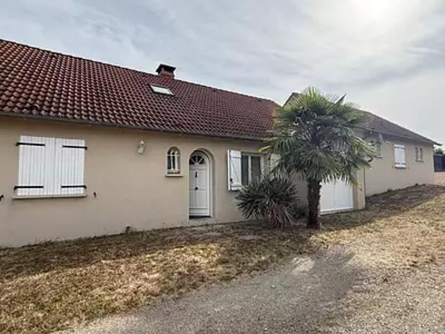 Prémilhat 03410 Achat / Vente maison 7 pièces t7 parking