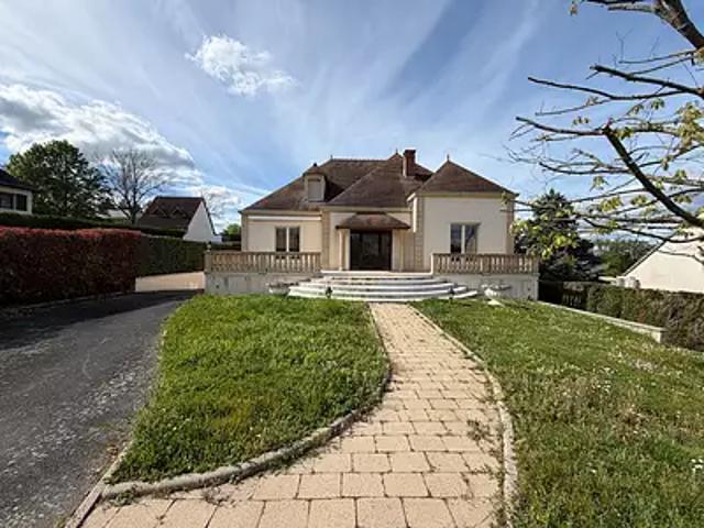 Prémilhat 03410 Achat / Vente maison 8 pièces t8 jardin terrasse