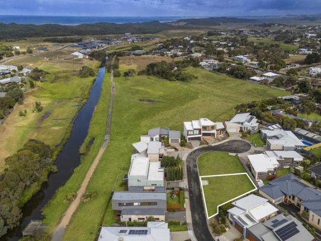 Premium North Facing Land