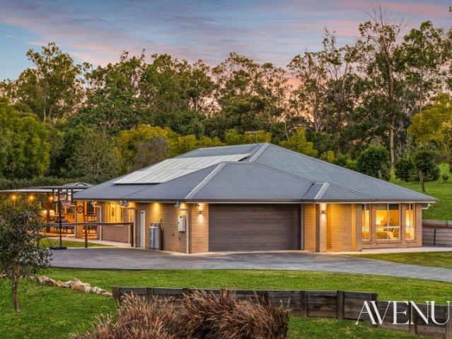 2 Acre Retreat with Pool, Shed & Solar