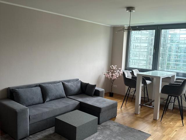 Premium Apartment in Düsseldorf – Balcony, Parking & Excellent Connections