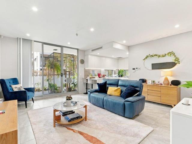 Premium Apartment Living in an Ultra Convenient Location
