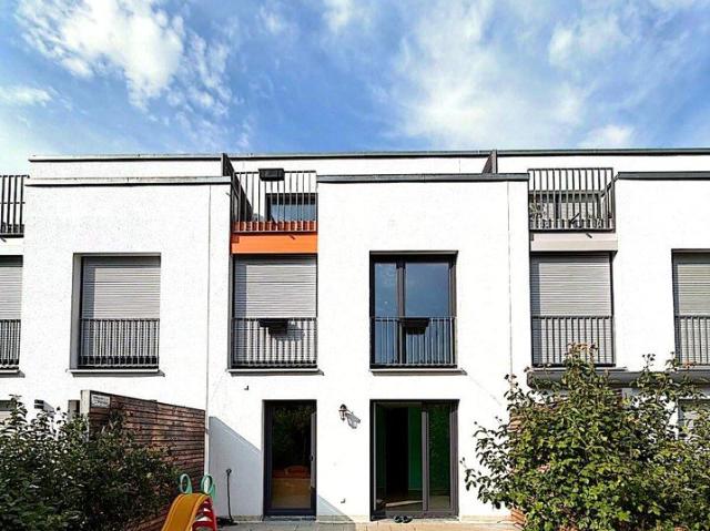 Premium Architect Designed Family Home for Rent. Ideal for Families and Expats