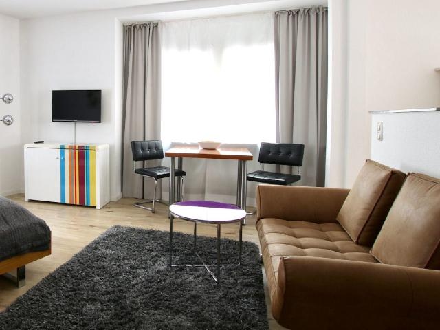 Premium City Studio im angesagten Belgischen Viertel – zeitwohnen.de