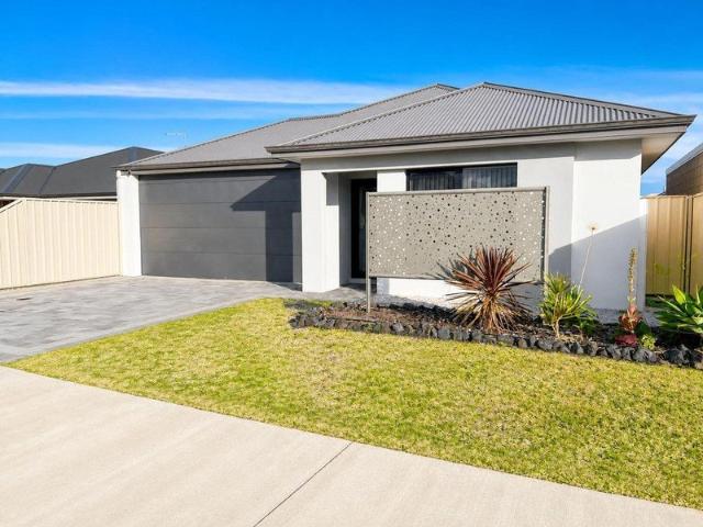 Premium Coastal Living Just Moments from Singleton Beach