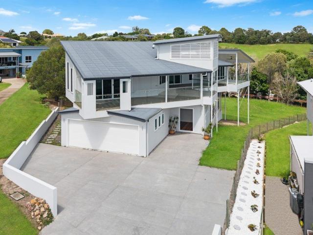Premium Coastal Living with Uninterrupted Outlooks