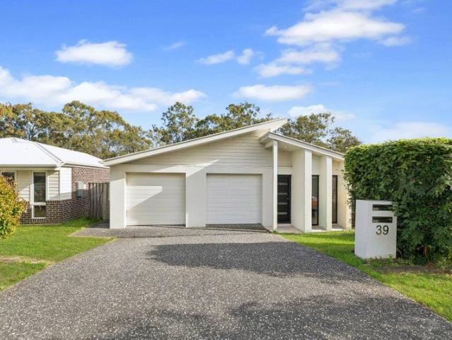 Premium Dual Living Investment Ready to Earn!