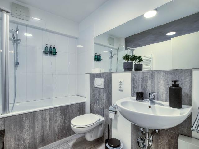 Premium Duplex | 20min to Cologne | Garage&Terrace, Hurth Amsterdam Apartments for Rent