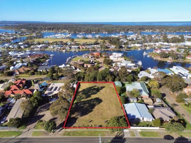 PREMIUM DEVELOPMENT OPPORTUNITY IN THE HEART OF PAYNESVILLE