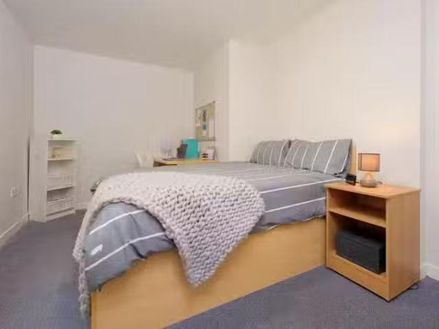 Premium Double Bed Flat