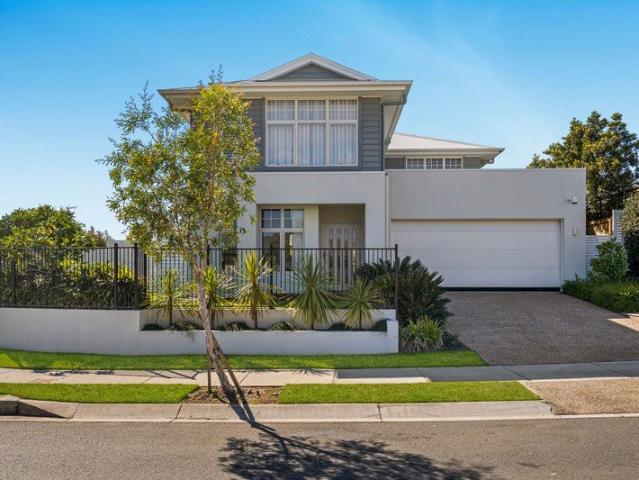 Premium Ex Display Home Opposite White Rock Adventure Playground SOLAR | DUCTED | SECURITY ALARM | 4 BEDROOMS