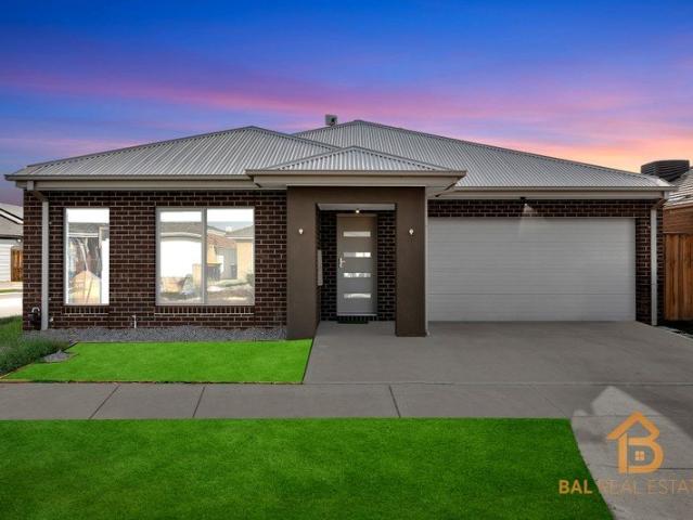 Premium East Facing Home Offering Modern Family Comfort in Rockbank!