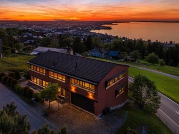 Premium Einfamilienhaus mit Panorama Seeblick und aussergewöhnlicher Grundstücksfläche