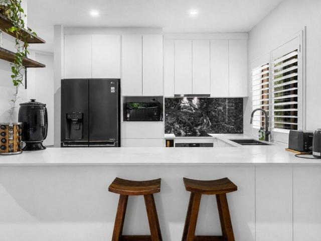 Premium End Townhouse, Finished to Perfection