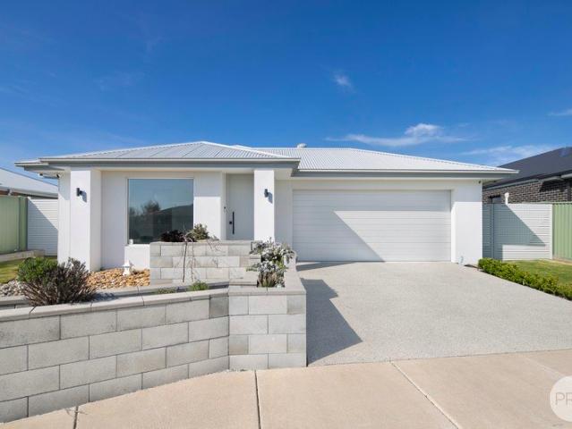 Premium Energy Efficient Hudson Ridge Built Family Home