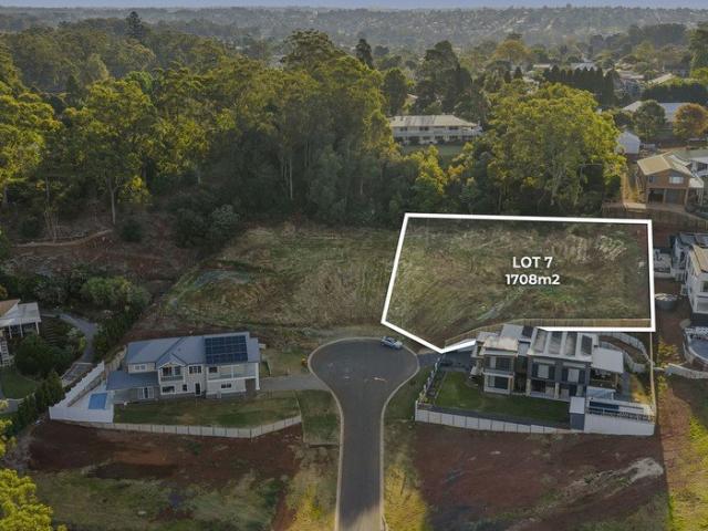 Premium Escarpment Land