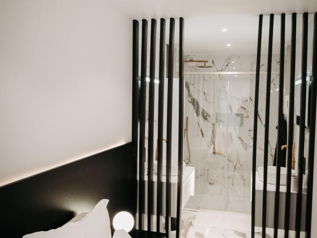 Premium furnished triplex – 2bed 2bath – Pontoise city centre – Paris 35 min