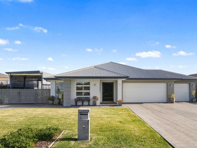 Premium Family Home with Triple Garage & Side Access