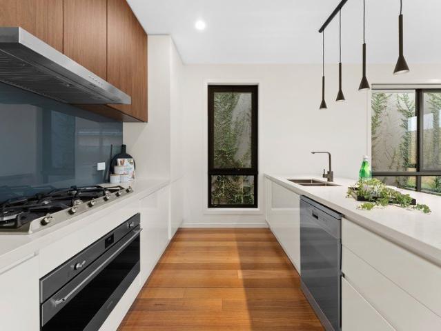 Premium Family Living in a Sought After Bentleigh East Location
