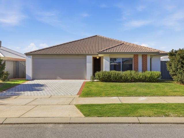 PREMIUM FAMILY LIVING, WITH MINIMAL UPKEEP AND MAXIMUM RELAXATION THROUGHOUT