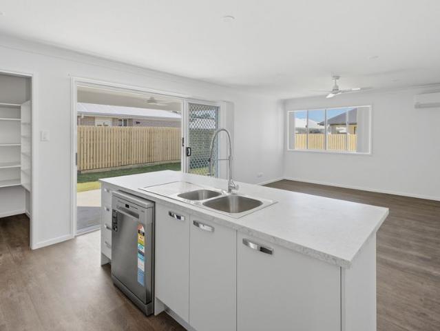 Premium Family Living with Side Access & Large Backyard