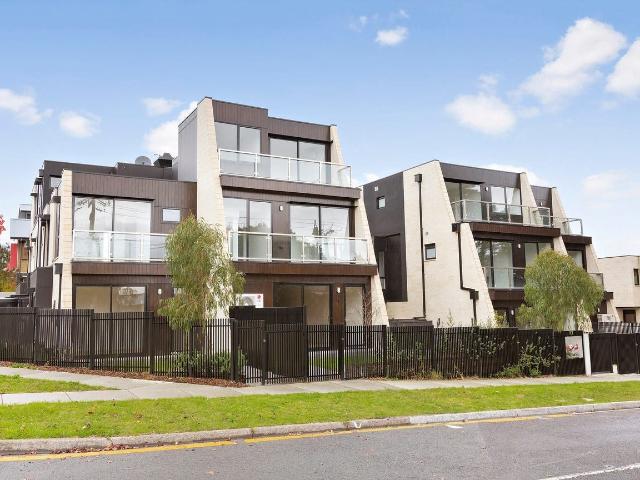 Premium Four Bedroom Townhouse with Exceptional Family Appeal