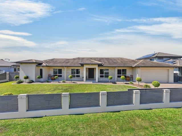 Premium Golf Course Living with Space, Style and an Enviable Position