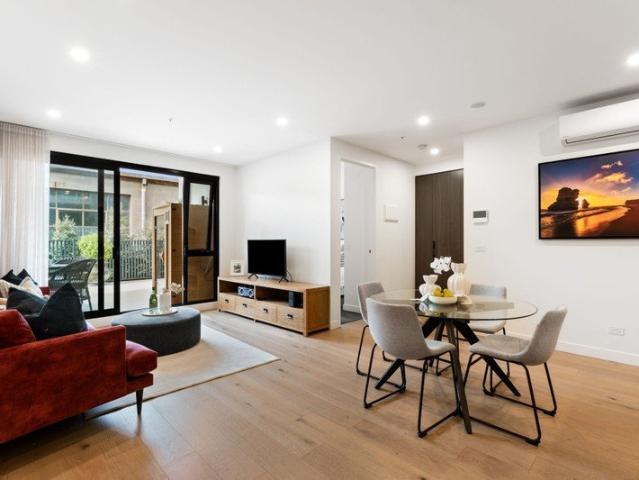 Premium Ground Floor Living with 108m² of Interior and Courtyard Space