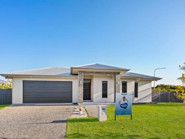 Premium Horizon, North Shore Living Keir Built Family Home on a 1,016sqm Corner Block in Burdell