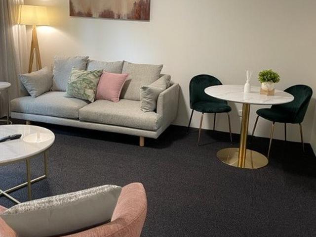 Premium Hotel Style 1 Bedroom Apartment in the Heart of Parramatta