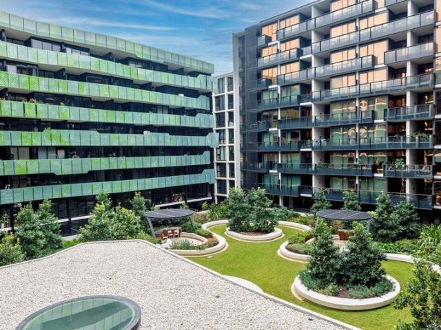 Premium Investment Opportunity in the Acclaimed Green Square Complex