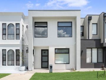 Premium Investment Townhouse NO BODY CORPORATE