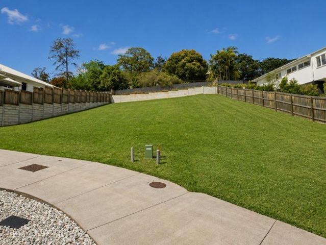 Premium Land ready now in established Panorama Estate