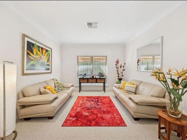 PREMIUM LIVING AND ENTERTAINING