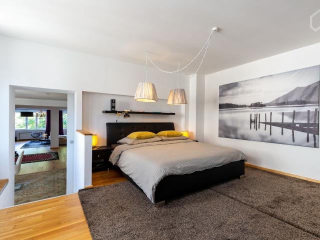 Premium Living Space in Düsseldorf's Top Location, Dusseldorf Amsterdam Apartments for Rent