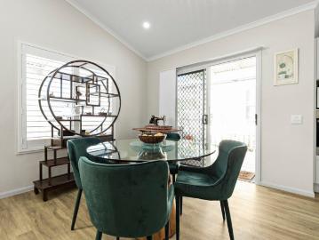 Premium Location Bright, Modern Living