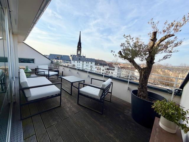Premium penthouse Dresden Neustadt | 130 sqm | huge rooftop terrace | elevator into the apartment | parking | optional cleaning incl