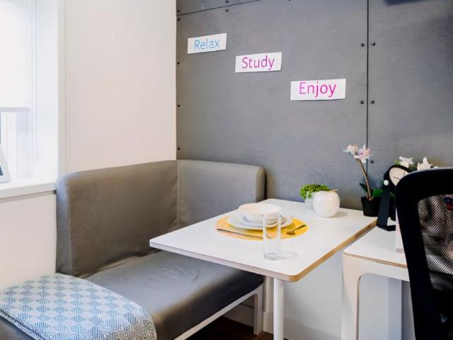 Premium Plus Studio