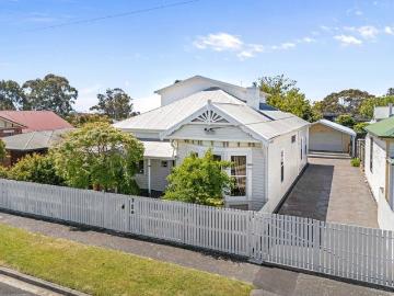 Premium Position, Timeless Home, Exceptional Lifestyle