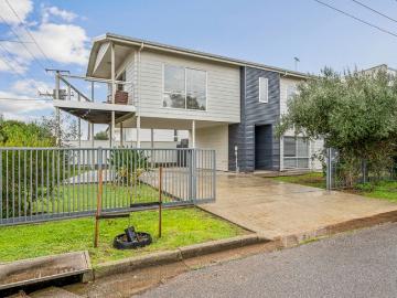 Port Willunga Beach House with Sea Views & Moments to the Beach
