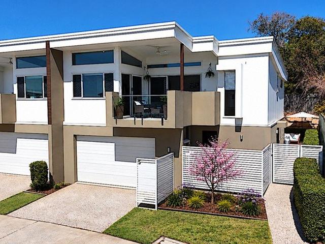 Premium Range Edge Townhouse Living in East Toowoomba