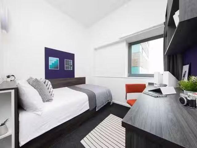 Premium Range 2 Studio