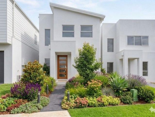 Premium Ready to move in houses in Austral !