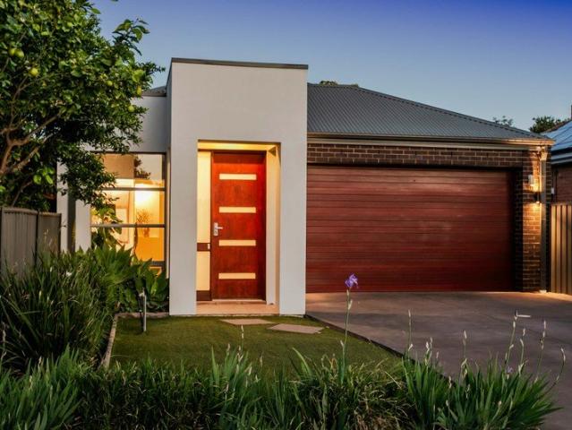 Premium Reserve Fronted Family Living on a Rare 418sqm Allotment