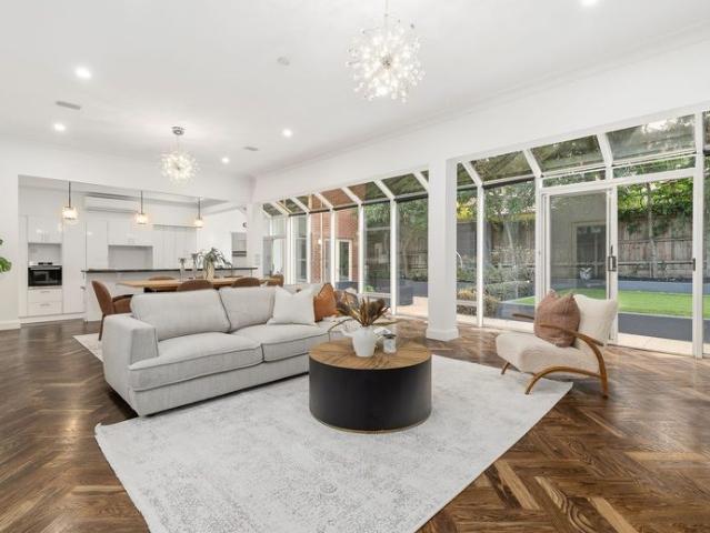 PREMIUM RESIDENCE IN CANTERBURYS MOST SOUGHT AFTER LOCALE