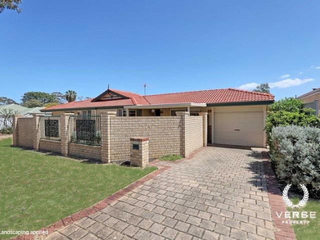 Premium, stand alone, 3 bed, street front Villa style home