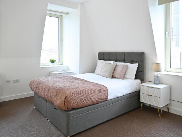 Premium Studio | Bills Included at. Studio to rent £1,545 pcm £357 pw