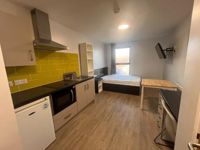 Premium Studio Double Bed at. Studio to rent £910 pcm £210 pw