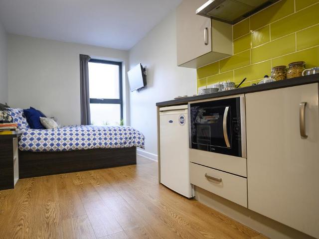 Premium Studio Double Bed at. 1 bed apartment to rent £910 pcm £210 pw